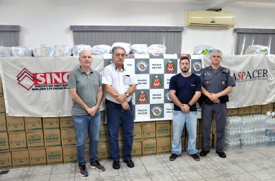 Luís Fernando Quilici - Diretor de Relações Institucionais e Governamentais da Aspacer e do Sincer, Almir Guilherme - Diretor Executivo da Aspacer e do Sincer, e Eduardo Roncoroni Fior - Presidente do Conselho Administrativo da Aspacer e do Sincer e Comandante do 37º BPM/I, Tenente Coronel PM André Vianna